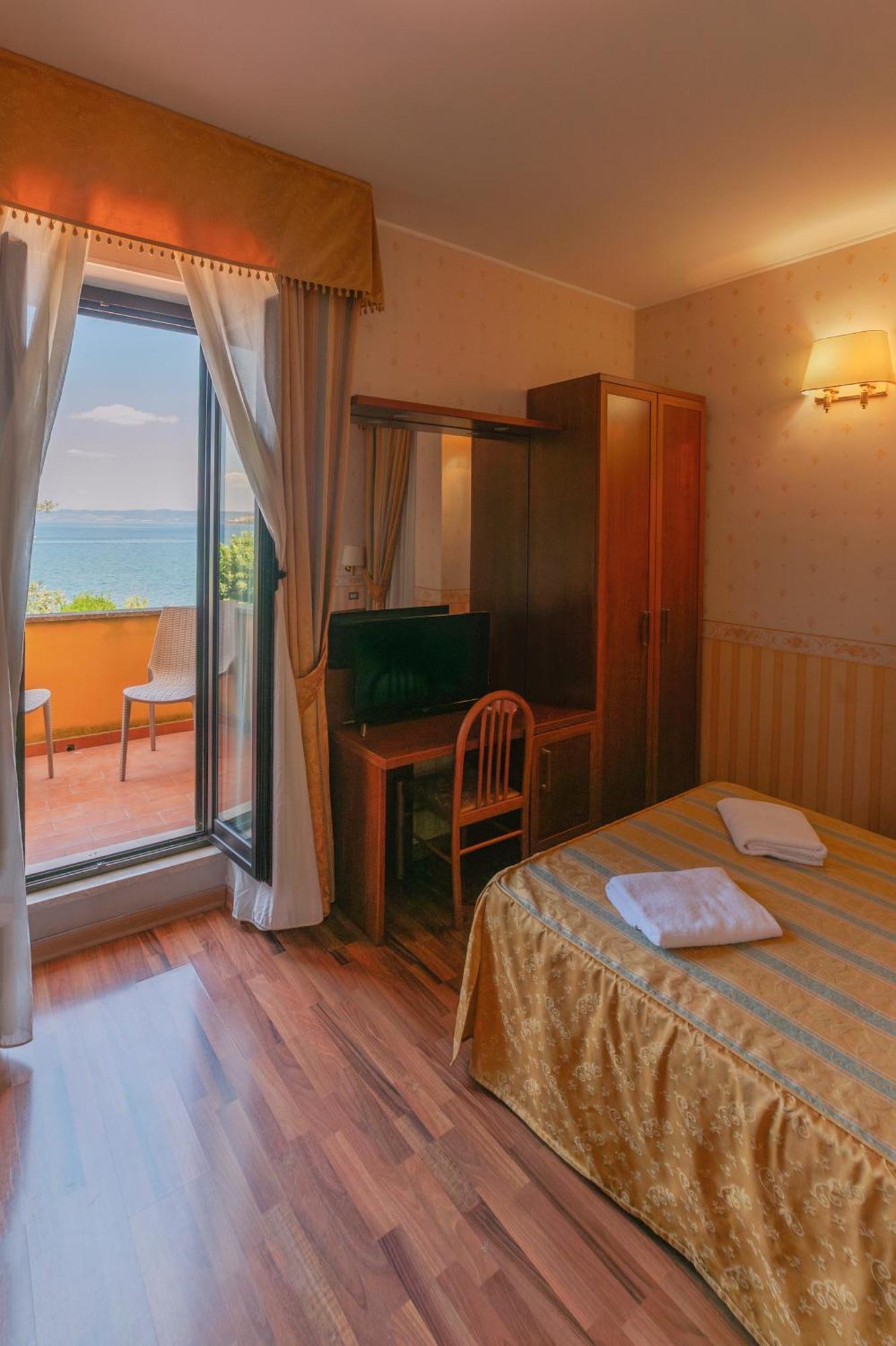 La Carrozza D'oro 3*